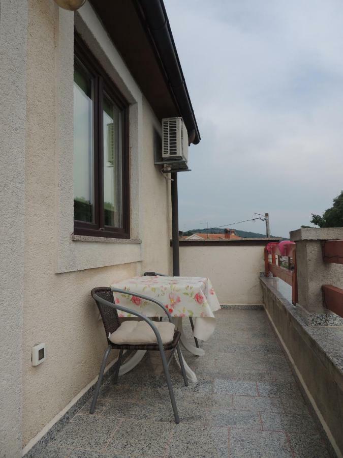 Apartman Sole Bale Exterior photo